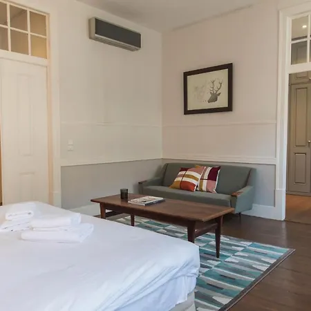 Lovelystay Downtown Dom Duarte Apartman Lisboa